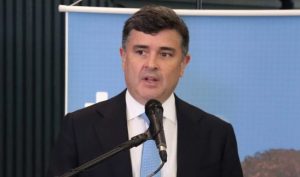 Eduardo da Fonte: regra atual do Conselho Federal de Medicina vai se tornar lei. Foto: Thiago Cristino/Câmara dos Deputados